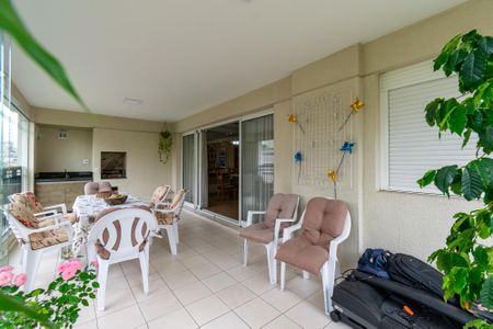 Apartamento à venda com 147m², 3 quartos e 2 vagasVaranda