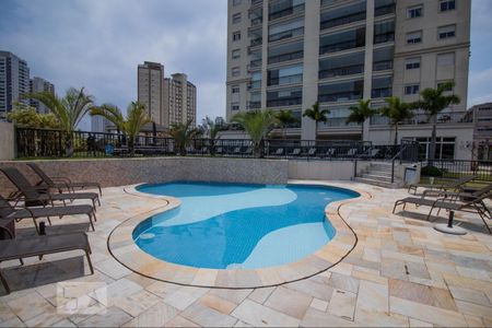 Apartamento à venda com 147m², 3 quartos e 2 vagasÁrea comum - Piscina