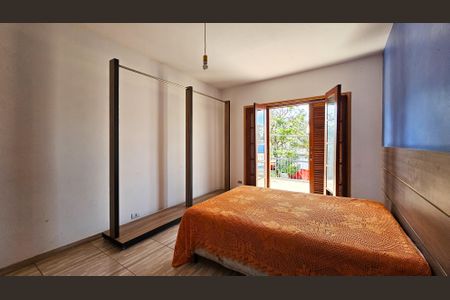 Casa para alugar com 221m², 2 quartos e 2 vagasQuarto  1