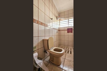 Casa para alugar com 221m², 2 quartos e 2 vagasBanheiro da Suíte 2