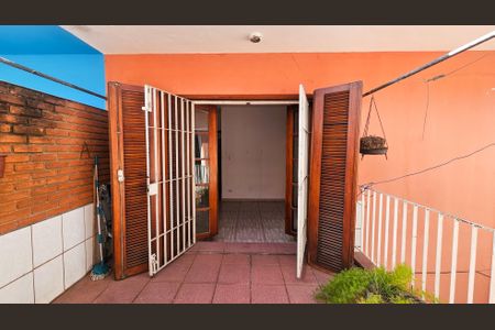 Casa para alugar com 221m², 2 quartos e 2 vagasEdicula