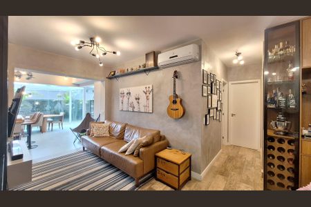 Sala de apartamento à venda com 2 quartos, 150m² em Alto da Lapa, São Paulo