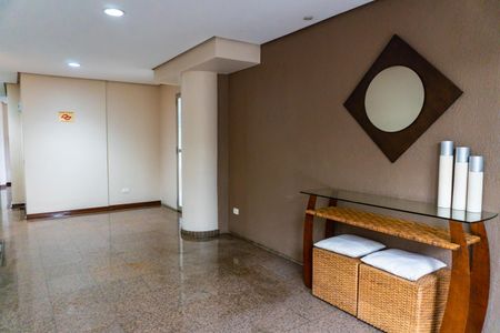 Apartamento à venda com 122m², 2 quartos e 3 vagasHall social