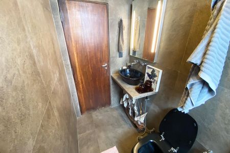 Apartamento à venda com 140m², 3 quartos e sem vagaBanheiro 2