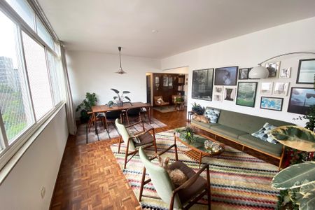 Sala 1 de apartamento à venda com 3 quartos, 140m² em Cerqueira César, São Paulo