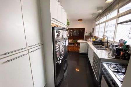 Apartamento à venda com 140m², 3 quartos e sem vagaCozinha