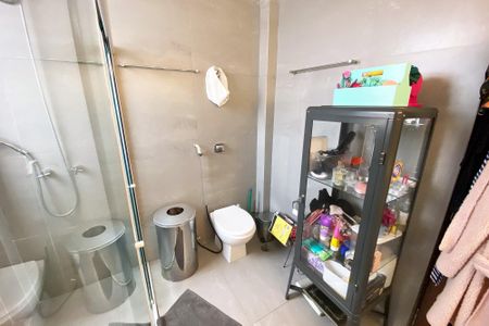 Apartamento à venda com 140m², 3 quartos e sem vagaBanheiro 1