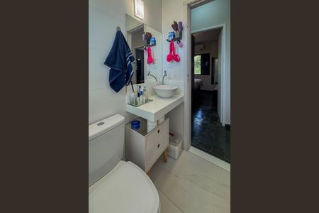 Casa à venda com 120m², 3 quartos e 5 vagas Casa à venda com 120m², 3 quartos e 5 vagasBanheiro