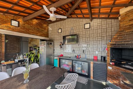 Casa à venda com 120m², 3 quartos e 5 vagas Casa à venda com 120m², 3 quartos e 5 vagasÁrea gourmet