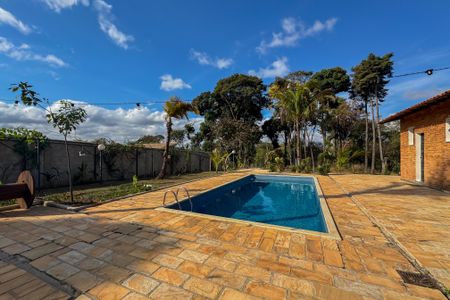 Casa à venda com 120m², 3 quartos e 5 vagas Casa à venda com 120m², 3 quartos e 5 vagasÁrea externa