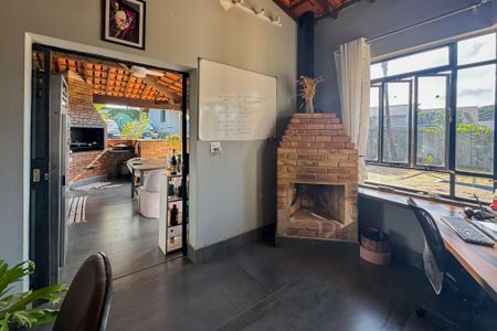 Casa à venda com 120m², 3 quartos e 5 vagas Casa à venda com 120m², 3 quartos e 5 vagasÁrea gourmet