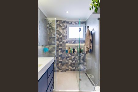 Apartamento à venda com 163m², 3 quartos e 4 vagas Apartamento à venda com 163m², 3 quartos e 4 vagasBanheiro da Suíte 1