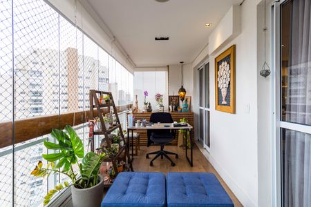 Varanda de apartamento à venda com 3 quartos, 163m² em Vila Andrade, São Paulo