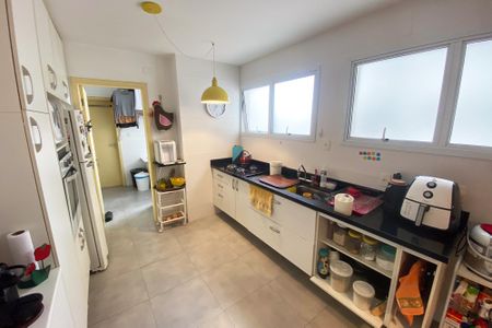 Apartamento para alugar com 150m², 3 quartos e 2 vagasCozinha