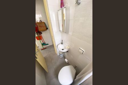 Apartamento para alugar com 150m², 3 quartos e 2 vagasBanheiro de Serviço