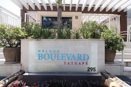 Apartamento à venda com 105m², 2 quartos e 2 vagasFachada