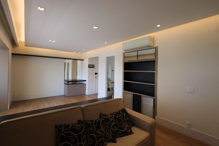 Apartamento à venda com 105m², 2 quartos e 2 vagasSala