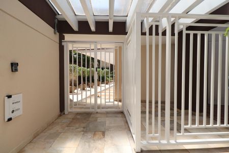 Apartamento à venda com 105m², 2 quartos e 2 vagasPortaria