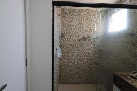 Apartamento à venda com 105m², 2 quartos e 2 vagasBanheiro da Suíte 1