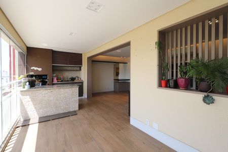 Apartamento à venda com 105m², 2 quartos e 2 vagasSacada