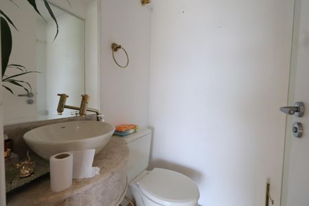 Apartamento à venda com 105m², 2 quartos e 2 vagasLavabo