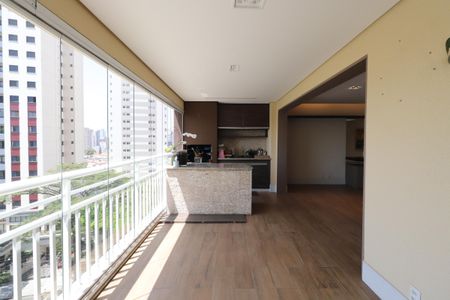 Apartamento à venda com 105m², 2 quartos e 2 vagasSacada