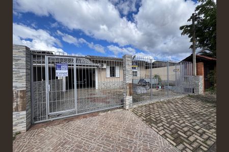 Casa à venda com 110m², 3 quartos e 2 vagasFachada