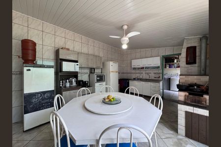 Casa à venda com 110m², 3 quartos e 2 vagasCozinha