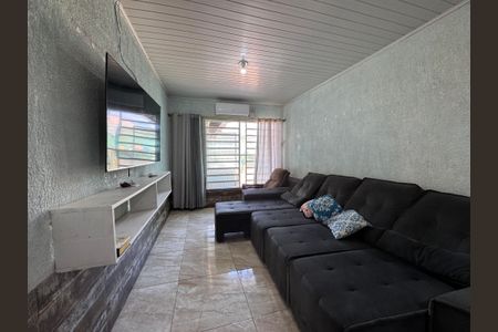 Casa à venda com 110m², 3 quartos e 2 vagasSala