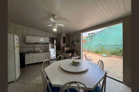 Casa à venda com 110m², 3 quartos e 2 vagasCozinha