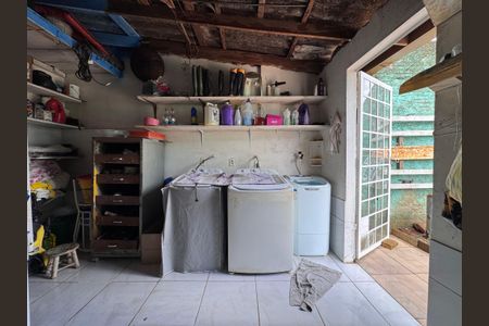 Casa à venda com 110m², 3 quartos e 2 vagasÁrea de Serviço