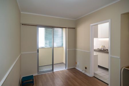 Apartamento para alugar com 34m², 1 quarto e sem vaga Apartamento para alugar com 34m², 1 quarto e sem vagaSala