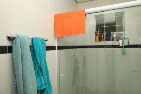 Casa à venda com 200m², 3 quartos e 2 vagasBanheiro 1