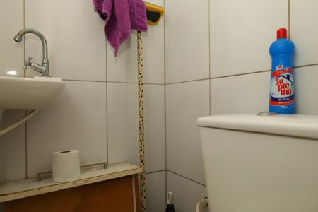 Casa à venda com 200m², 3 quartos e 2 vagasBanheiro 4