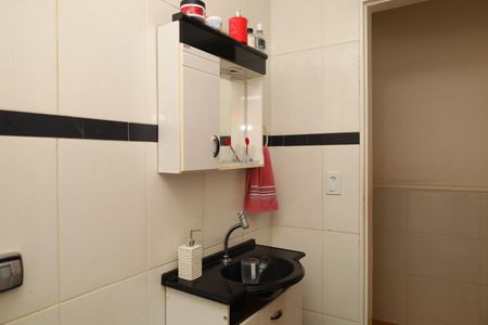 Casa à venda com 200m², 3 quartos e 2 vagasBanheiro 1