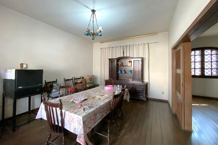 Casa à venda com 315m², 4 quartos e 4 vagasSala 2