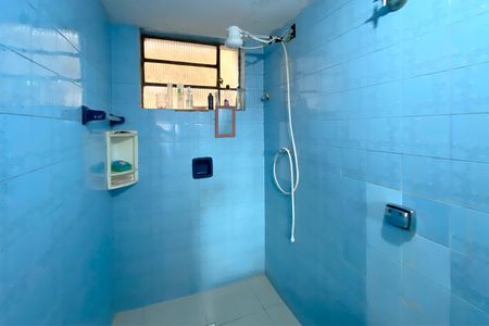 Casa à venda com 315m², 4 quartos e 4 vagasBanheiro de serviço