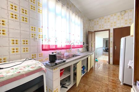 Casa à venda com 315m², 4 quartos e 4 vagasCozinha