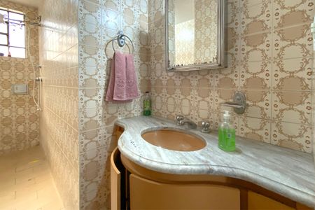 Casa à venda com 315m², 4 quartos e 4 vagasBanheiro