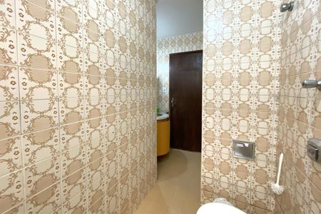 Casa à venda com 315m², 4 quartos e 4 vagasBanheiro