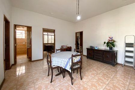 Casa à venda com 315m², 4 quartos e 4 vagasSala de Jantar