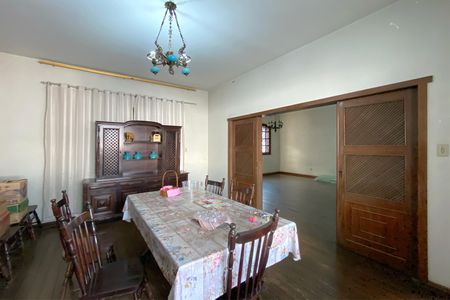 Casa à venda com 315m², 4 quartos e 4 vagasSala 2