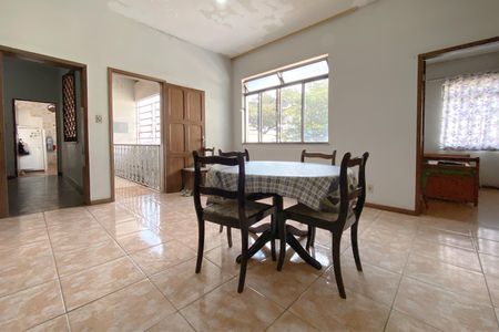 Casa à venda com 315m², 4 quartos e 4 vagasSala de Jantar