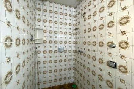 Casa à venda com 315m², 4 quartos e 4 vagasBanheiro da Suíte 2