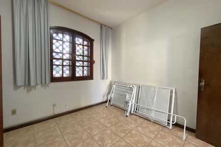 Casa à venda com 315m², 4 quartos e 4 vagasQuarto 2