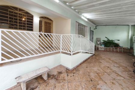 Casa à venda com 260m², 2 quartos e 3 vagasQuintal - Garagem
