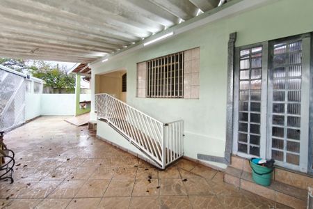 Casa à venda com 260m², 2 quartos e 3 vagasQuintal - Garagem