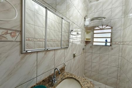 Casa à venda com 260m², 2 quartos e 3 vagasBanheiro