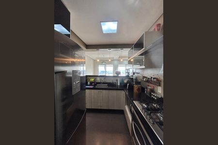 Apartamento à venda com 94m², 2 quartos e 2 vagas Apartamento à venda com 94m², 2 quartos e 2 vagasCozinha americana