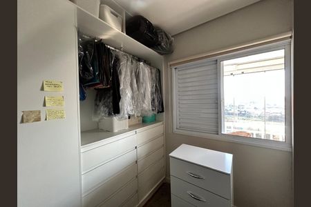 Apartamento à venda com 94m², 2 quartos e 2 vagas Apartamento à venda com 94m², 2 quartos e 2 vagasCloset da Suíte 1